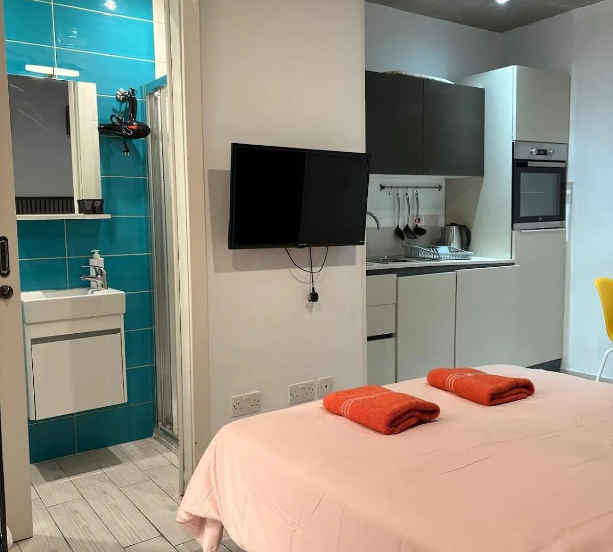 Paceville - 5B - Modern Studio By Clubs & Sea San Ġiljan Apartman